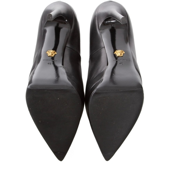 Authentic Versace heels in black leather. - Picture 4 of 6